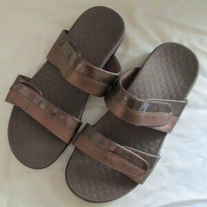 NWOT Vionic 44 Shoreit Sandals, Size 10, Chocolate Brown/Bronze Metallic